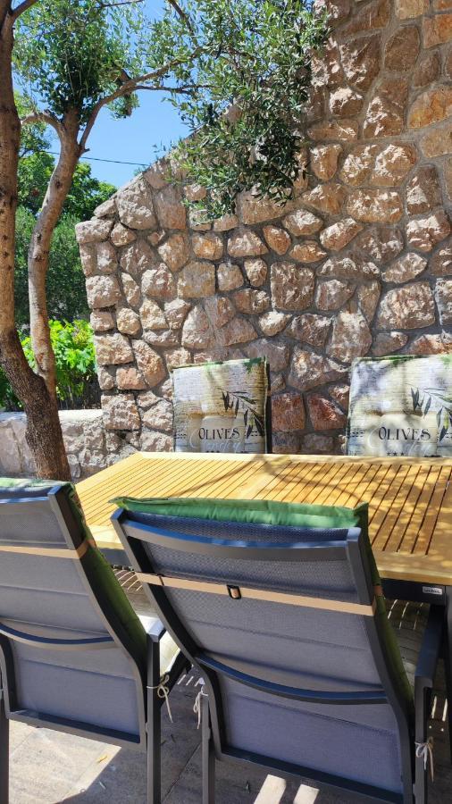 Apartments Veni Up Starigrad Paklenica Exterior photo